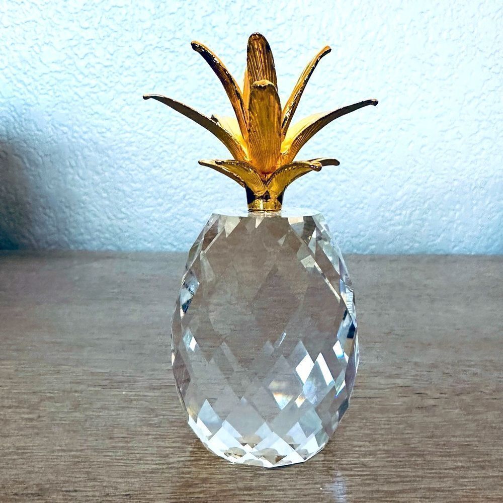 Crystal Pineapple Tropical Paperweight Figurine